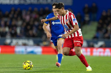 Madrid, İspanya - 23 Kasım 2025: Getafe CF ve Atltico de Madrid arasında oynanan lig maçı. Futbolcular. EA Spor Ligi. İspanya Ligi. Toplu futbolcular..