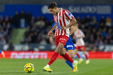 Madrid, İspanya - 23 Kasım 2025: Getafe CF ve Atltico de Madrid arasında oynanan lig maçı. Futbolcular. EA Spor Ligi. İspanya Ligi. Toplu futbolcular..