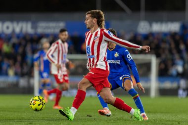 Madrid, İspanya - 23 Kasım 2025: Getafe CF ve Atltico de Madrid arasında oynanan lig maçı. Futbolcular. EA Spor Ligi. İspanya Ligi. Toplu futbolcular..