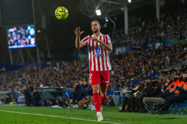Madrid, İspanya - 23 Kasım 2025: Getafe CF ve Atltico de Madrid arasında oynanan lig maçı. Futbolcular. EA Spor Ligi. İspanya Ligi. Toplu futbolcular..