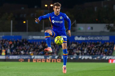 Madrid, İspanya - 23 Kasım 2025: Getafe CF ve Atltico de Madrid arasında oynanan lig maçı. Futbolcular. EA Spor Ligi. İspanya Ligi. Toplu futbolcular..