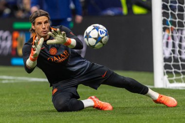 Madrid, İspanya - 26 Kasım 2025: Atletico Madrid ile Inter Milan arasında oynanan Şampiyonlar Ligi maçı. Maç sırasında Inter Milan oyuncuları. Seri A