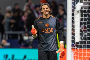 Madrid, İspanya - 26 Kasım 2025: Atletico Madrid ile Inter Milan arasında oynanan Şampiyonlar Ligi maçı. Maç sırasında Inter Milan oyuncuları. Seri A