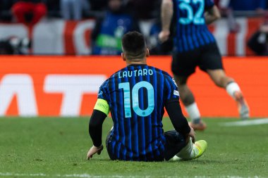 Madrid, İspanya - 26 Kasım 2025: Atletico Madrid ile Inter Milan arasında oynanan Şampiyonlar Ligi maçı. Maç sırasında Inter Milan oyuncuları. Seri A