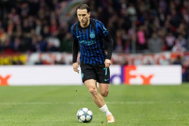 Madrid, İspanya - 26 Kasım 2025: Atletico Madrid ile Inter Milan arasında oynanan Şampiyonlar Ligi maçı. Maç sırasında Inter Milan oyuncuları. Seri A