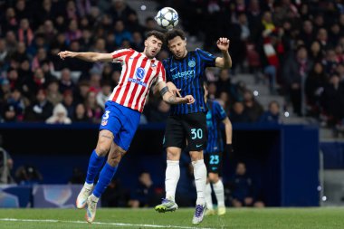 Madrid, İspanya - 26 Kasım 2025: Atletico Madrid ile Inter Milan arasında oynanan Şampiyonlar Ligi maçı. Maç sırasında Inter Milan oyuncuları. Seri A