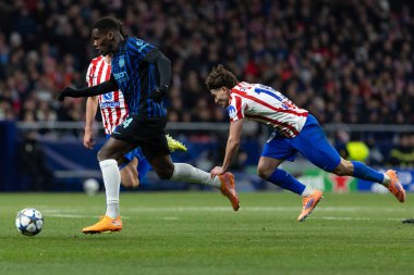 Madrid, İspanya - 26 Kasım 2025: Atletico Madrid ile Inter Milan arasında oynanan Şampiyonlar Ligi maçı. Maç sırasında Inter Milan oyuncuları. Seri A