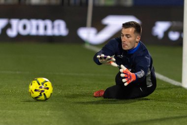 Madrid, İspanya - 28 Kasım 2025: Getafe CF ile Elche CF arasındaki lig maçı Getafe 'de oynandı. Maç sırasında Elche CF oyuncuları. EA Spor Ligi 2025.