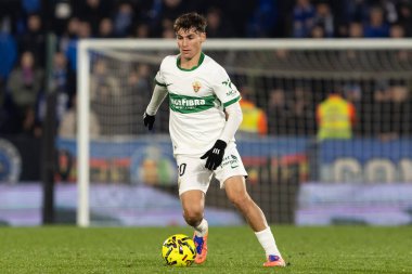 Madrid, İspanya - 28 Kasım 2025: Getafe CF ile Elche CF arasındaki lig maçı Getafe 'de oynandı. Maç sırasında Elche CF oyuncuları. EA Spor Ligi 2025.