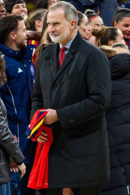 Madrid, İspanya - 2 Aralık 2025: İspanya ile Almanya arasındaki Bayanlar Milletler Ligi finali Madrid 'de oynandı. İspanyol takımı kupayı Kral VI. Felipe ile birlikte alır..