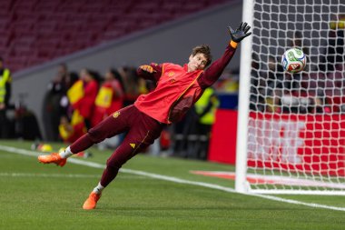 Madrid, İspanya - 2 Aralık 2025: Christian Wuck ve Elisa Senss Madrid 'de düzenlenen Kadın Milletler Ligi finali öncesinde basın toplantısı ve eğitim oturumunda.