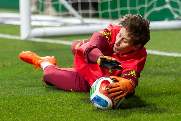 Madrid, İspanya - 2 Aralık 2025: Christian Wuck ve Elisa Senss Madrid 'de düzenlenen Kadın Milletler Ligi finali öncesinde basın toplantısı ve eğitim oturumunda.