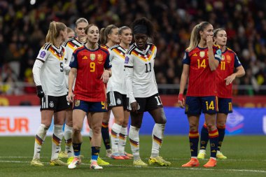 Madrid, İspanya - 2 Aralık 2025: İspanya ile Almanya arasındaki Kadınlar Milletler Ligi Finali, Madrid 'de oynandı. Maç boyunca İspanyol milli takımının oyuncuları.