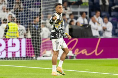 Madrid, İspanya - 7 Aralık 2025: Real Madrid ile Celta Vigo arasındaki La Liga maçı Madrid 'deki Santiago Bernabu Stadyumu' nda oynandı. Topu Madrid 'de oynayan gerçek oyuncular. Profesyonel lig. EA Spor