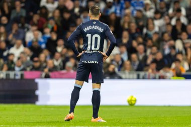 Madrid, İspanya - 7 Aralık 2025: Real Madrid ile Celta Vigo arasındaki La Liga maçı Madrid 'deki Bernabu Stadyumu' nda oynandı. Celta Vigo oyuncuları. Profesyonel lig. EA Spor