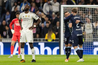 Madrid, İspanya - 7 Aralık 2025: Real Madrid ile Celta Vigo arasındaki La Liga maçı Madrid 'deki Bernabu Stadyumu' nda oynandı. Celta Vigo oyuncuları. Profesyonel lig. EA Spor
