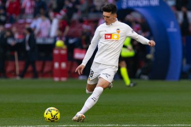 Madrid, İspanya - 13 Aralık 2025: Madrid 'de Atletico Madrid ile Valencia CF arasında oynanan lig maçı. Valencia FC oyuncuları maç sırasında. EA Spor Ligi.