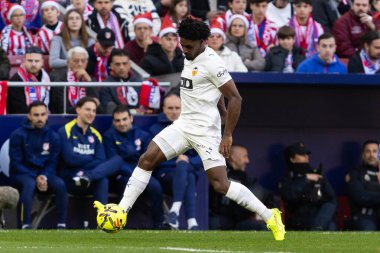 Madrid, İspanya - 13 Aralık 2025: Madrid 'de Atletico Madrid ile Valencia CF arasında oynanan lig maçı. Valencia FC oyuncuları maç sırasında. EA Spor Ligi.