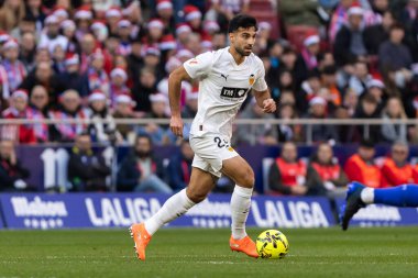 Madrid, İspanya - 13 Aralık 2025: Madrid 'de Atletico Madrid ile Valencia CF arasında oynanan lig maçı. Valencia FC oyuncuları maç sırasında. EA Spor Ligi.