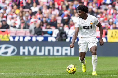 Madrid, İspanya - 13 Aralık 2025: Madrid 'de Atletico Madrid ile Valencia CF arasında oynanan lig maçı. Valencia FC oyuncuları maç sırasında. EA Spor Ligi.