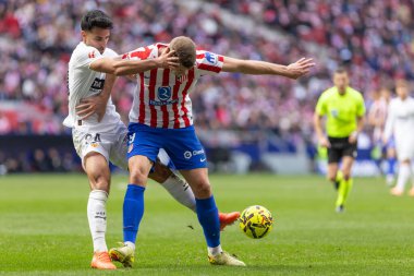 Madrid, İspanya - 13 Aralık 2025: Madrid 'de Atletico Madrid ile Valencia CF arasında oynanan lig maçı. Maç sırasında Atletico Madrid oyuncuları. EA Spor Ligi.