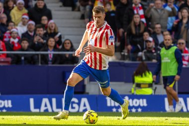 Madrid, İspanya - 13 Aralık 2025: Madrid 'de Atletico Madrid ile Valencia CF arasında oynanan lig maçı. Maç sırasında Atletico Madrid oyuncuları. EA Spor Ligi.