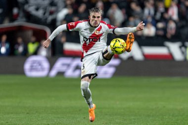 Madrid, İspanya - 15 Aralık 2025: Rayo Vallecano ile Real Betis Balompi arasındaki lig maçı Vallecas 'ta oynandı. Maç sırasında Rayo Vallecano oyuncuları. EA Spor Ligi 2025.
