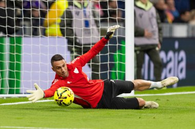 Madrid, İspanya - 20 Aralık 2025: Real Madrid ile Sevilla FC arasındaki lig maçı Madrid 'de oynandı. Maç sırasında Sevilla FC oyuncuları. EA Spor Ligi 2025.