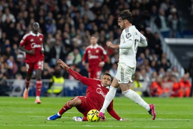 Madrid, İspanya - 20 Aralık 2025: Real Madrid ile Sevilla FC arasındaki lig maçı Madrid 'de oynandı. Maç sırasında Real Madrid oyuncuları. EA Spor Ligi 2025.