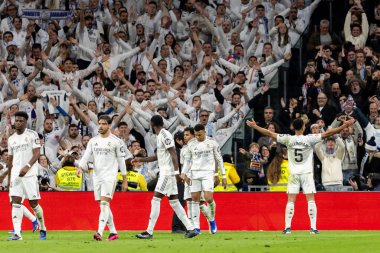 Madrid, İspanya - 20 Aralık 2025: Real Madrid ile Sevilla FC arasındaki lig maçı Madrid 'de oynandı. Maç sırasında Real Madrid oyuncuları. EA Spor Ligi 2025.