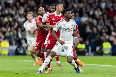 Madrid, İspanya - 20 Aralık 2025: Real Madrid ile Sevilla FC arasındaki lig maçı Madrid 'de oynandı. Maç sırasında Real Madrid oyuncuları. EA Spor Ligi 2025.