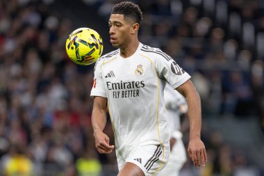 Madrid, İspanya - 20 Aralık 2025: Real Madrid ile Sevilla FC arasındaki lig maçı Madrid 'de oynandı. Maç sırasında Real Madrid oyuncuları. EA Spor Ligi 2025.