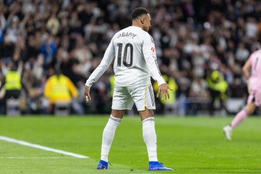 Madrid, İspanya - 20 Aralık 2025: Real Madrid ile Sevilla FC arasındaki lig maçı Madrid 'de oynandı. Maç sırasında Real Madrid oyuncuları. EA Spor Ligi 2025.