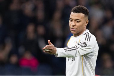 Madrid, İspanya - 20 Aralık 2025: Real Madrid ile Sevilla FC arasındaki lig maçı Madrid 'de oynandı. Maç sırasında Real Madrid oyuncuları. EA Spor Ligi 2025.