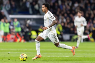 Madrid, İspanya - 20 Aralık 2025: Real Madrid ile Sevilla FC arasındaki lig maçı Madrid 'de oynandı. Maç sırasında Real Madrid oyuncuları. EA Spor Ligi 2025.