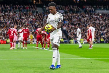 Madrid, İspanya - 20 Aralık 2025: Real Madrid ile Sevilla FC arasındaki lig maçı Madrid 'de oynandı. Maç sırasında Real Madrid oyuncuları. EA Spor Ligi 2025.