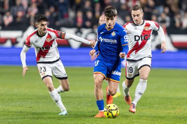 Madrid, İspanya - 2 Ocak 2026: Rayo Vallecano ile Getafe FC arasındaki lig maçı Vallecas 'ta oynandı. Madrid Derbisi. Futbolcular. EA Spor Ligi.