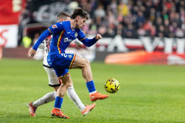 Madrid, İspanya - 2 Ocak 2026: Rayo Vallecano ile Getafe FC arasındaki lig maçı Vallecas 'ta oynandı. Madrid Derbisi. Futbolcular. EA Spor Ligi.