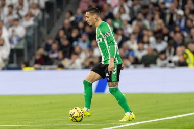 Madrid, İspanya - 4 Ocak 2026: Real Madrid ile Real Betis arasındaki lig maçı Santiago Bernabeu 'da oynandı. Top Betis 'te. EA Spor Ligi 2026.