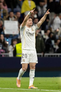 Madrid, İspanya - 4 Ocak 2026: Real Madrid ile Real Betis arasındaki La Liga maçı Santiago Bernabu 'da oynandı. Topu Madrid 'de oynayan gerçek oyuncular. EA Sports La Liga 2026.