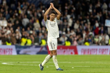 Madrid, İspanya - 4 Ocak 2026: Real Madrid ile Real Betis arasındaki La Liga maçı Santiago Bernabu 'da oynandı. Topu Madrid 'de oynayan gerçek oyuncular. EA Sports La Liga 2026.