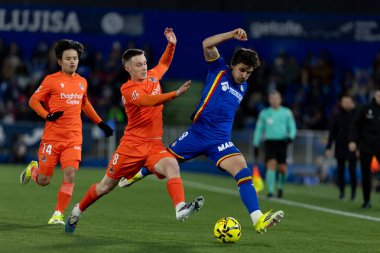 Madrid, İspanya - 9 Ocak 2026: Getafe CF ile Real Sociedad arasındaki lig maçı Madrid 'de oynandı. Maç sırasında gerçek Sociedad oyuncuları. EA Spor Ligi 2026. İspanyol futbolu.