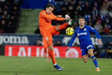 Madrid, İspanya - 9 Ocak 2026: Getafe CF ile Real Sociedad arasındaki lig maçı Madrid 'de oynandı. Maç sırasında gerçek Sociedad oyuncuları. EA Spor Ligi 2026. İspanyol futbolu.