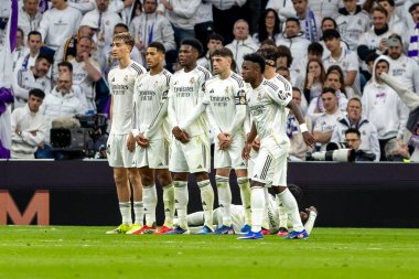 Madrid, İspanya - 17 Ocak 2026: Real Madrid ile Levante FC arasındaki lig maçı Santiago Bernabeu 'da oynandı. Maç sırasında Real Madrid oyuncuları.