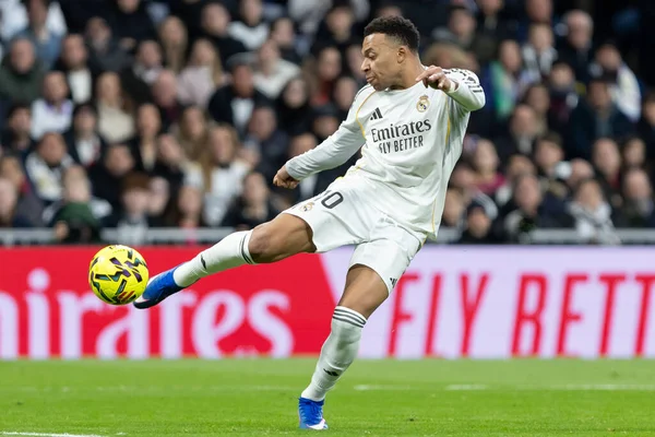 Madrid, İspanya - 17 Ocak 2026: Real Madrid ile Levante FC arasındaki lig maçı Santiago Bernabeu 'da oynandı. Maç sırasında Real Madrid oyuncuları.