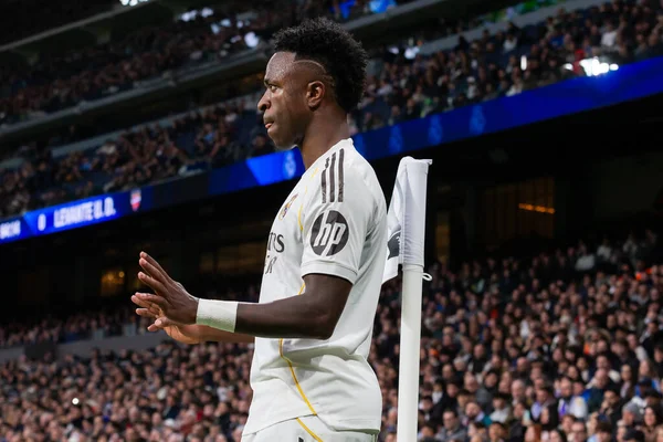 Madrid, İspanya - 17 Ocak 2026: Real Madrid ile Levante FC arasındaki lig maçı Santiago Bernabeu 'da oynandı. Maç sırasında Real Madrid oyuncuları.