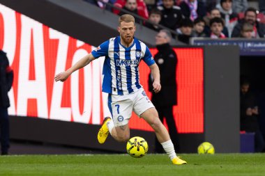 Madrid, İspanya - 19 Ocak 2026: Madrid 'de Atletico Madrid ile Alaves arasında oynanan lig maçı. Maç sırasında Alaves oyuncuları. EA Spor Ligi 2026. İspanyol futbolu.