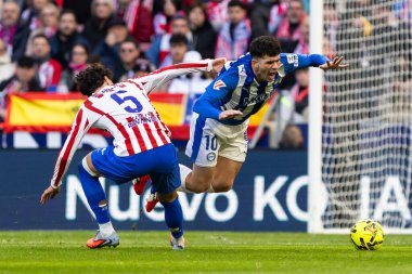 Madrid, İspanya - 19 Ocak 2026: Madrid 'de Atletico Madrid ile Alaves arasında oynanan lig maçı. Maç sırasında Alaves oyuncuları. EA Spor Ligi 2026. İspanyol futbolu.