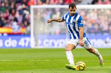 Madrid, İspanya - 19 Ocak 2026: Madrid 'de Atletico Madrid ile Alaves arasında oynanan lig maçı. Maç sırasında Alaves oyuncuları. EA Spor Ligi 2026. İspanyol futbolu.