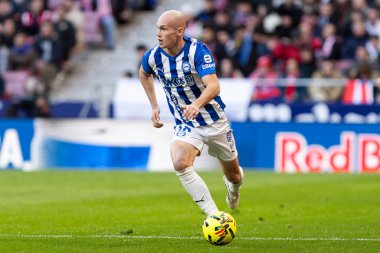 Madrid, İspanya - 19 Ocak 2026: Madrid 'de Atletico Madrid ile Alaves arasında oynanan lig maçı. Maç sırasında Alaves oyuncuları. EA Spor Ligi 2026. İspanyol futbolu.